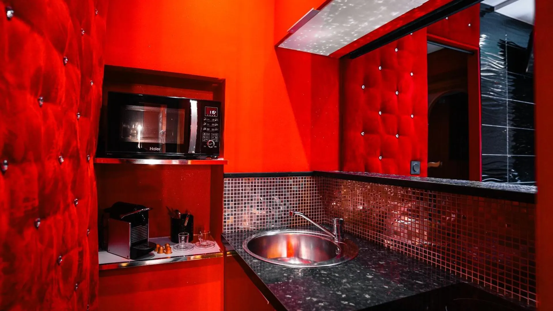 Le Cabaret Vip Spa Λυών