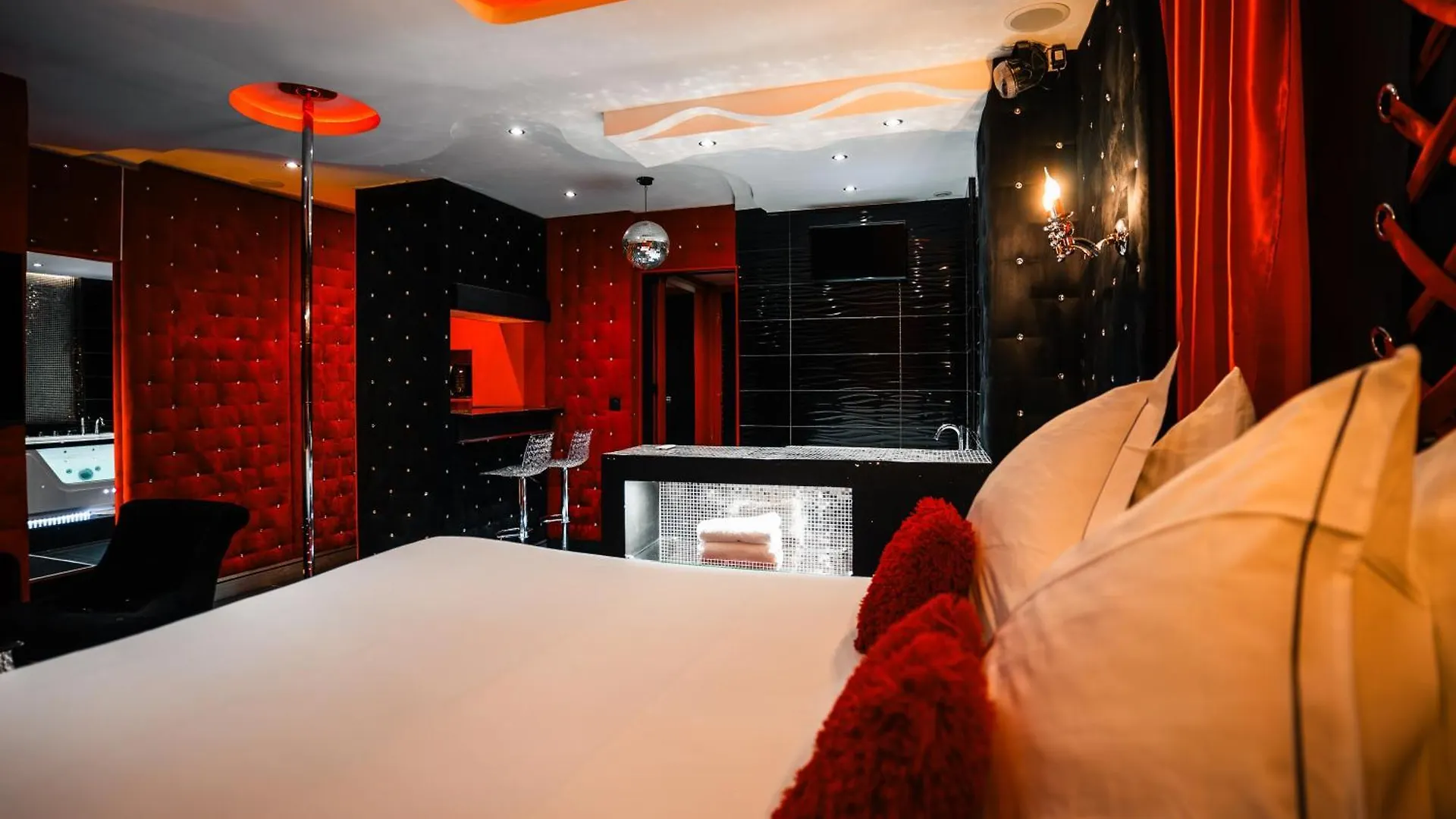 Διαμέρισμα Le Cabaret Vip Spa Λυών
