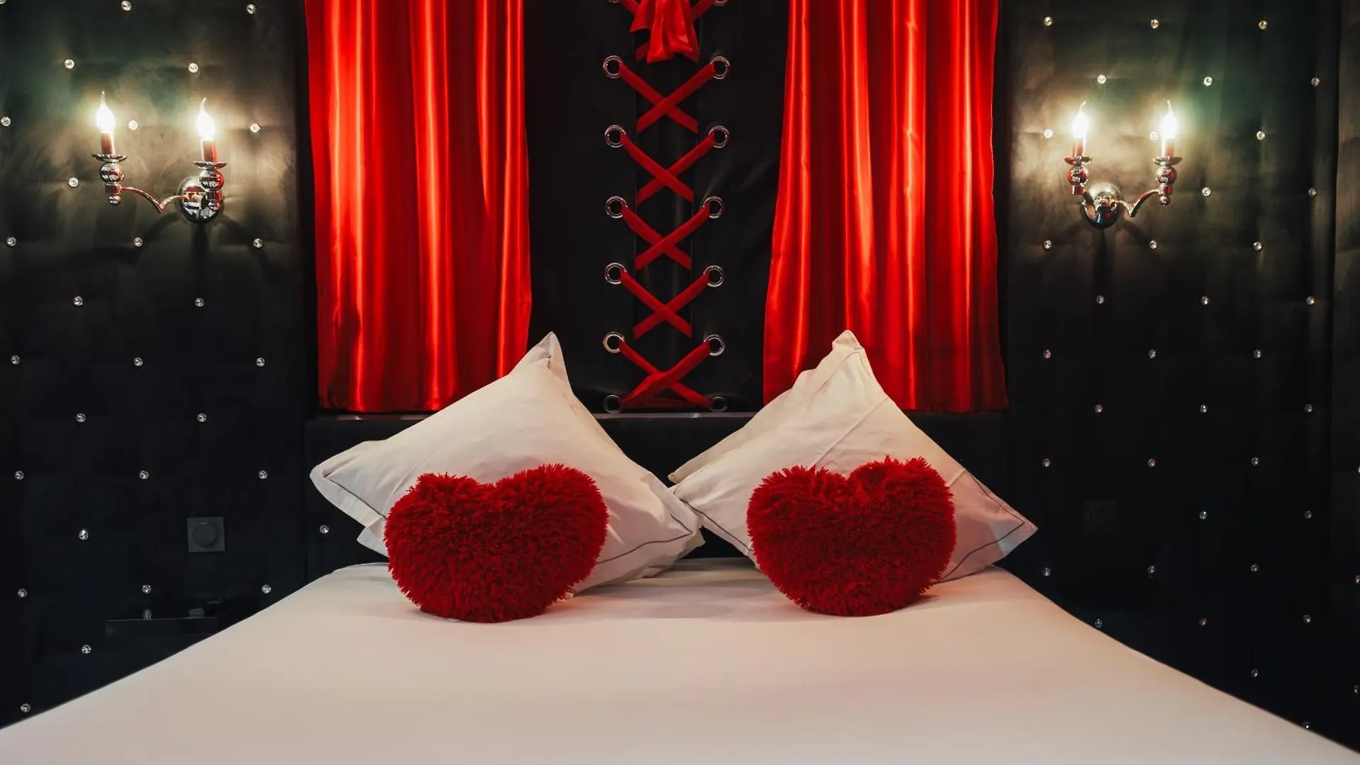 Le Cabaret Vip Spa Λυών 0*,