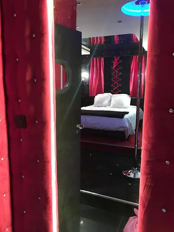 Διαμέρισμα Le Cabaret Vip Spa Λυών