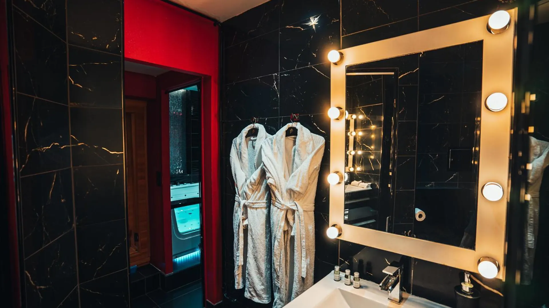 Le Cabaret Vip Spa Lyon