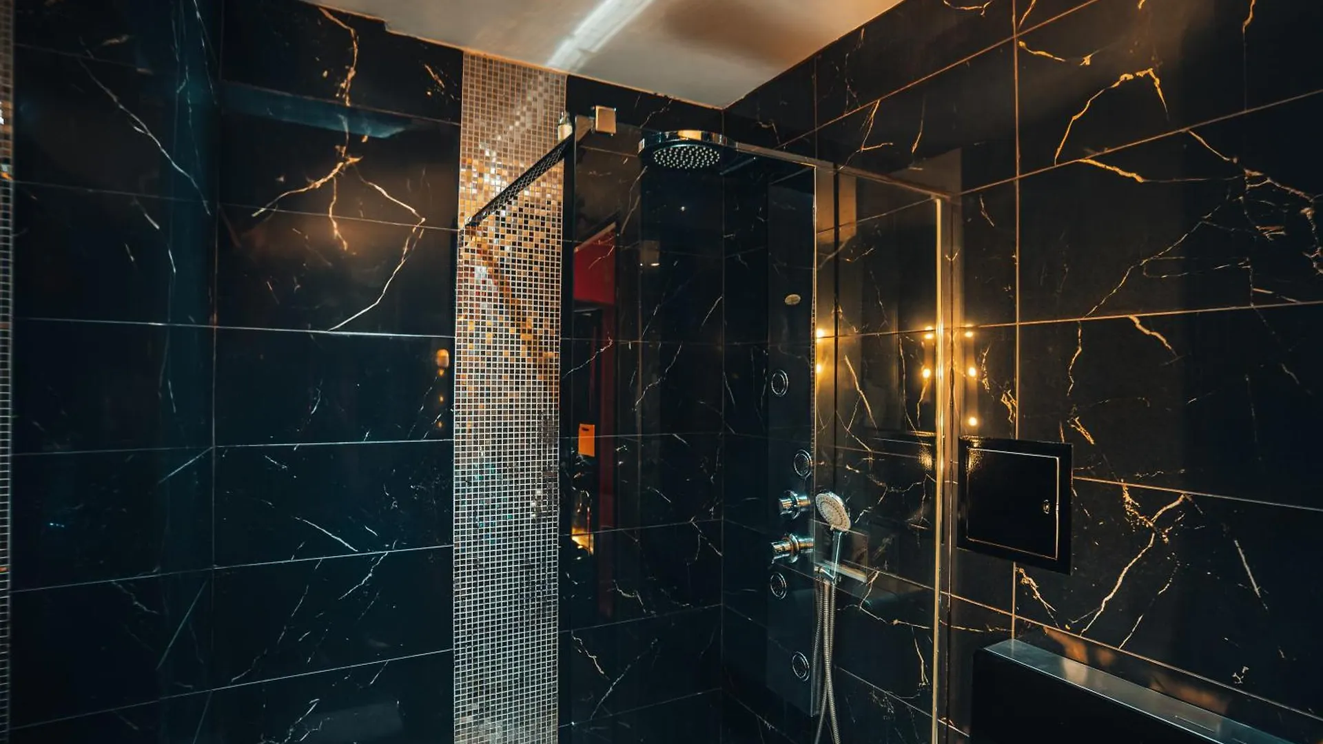 Le Cabaret Vip Spa Lyon Apartment