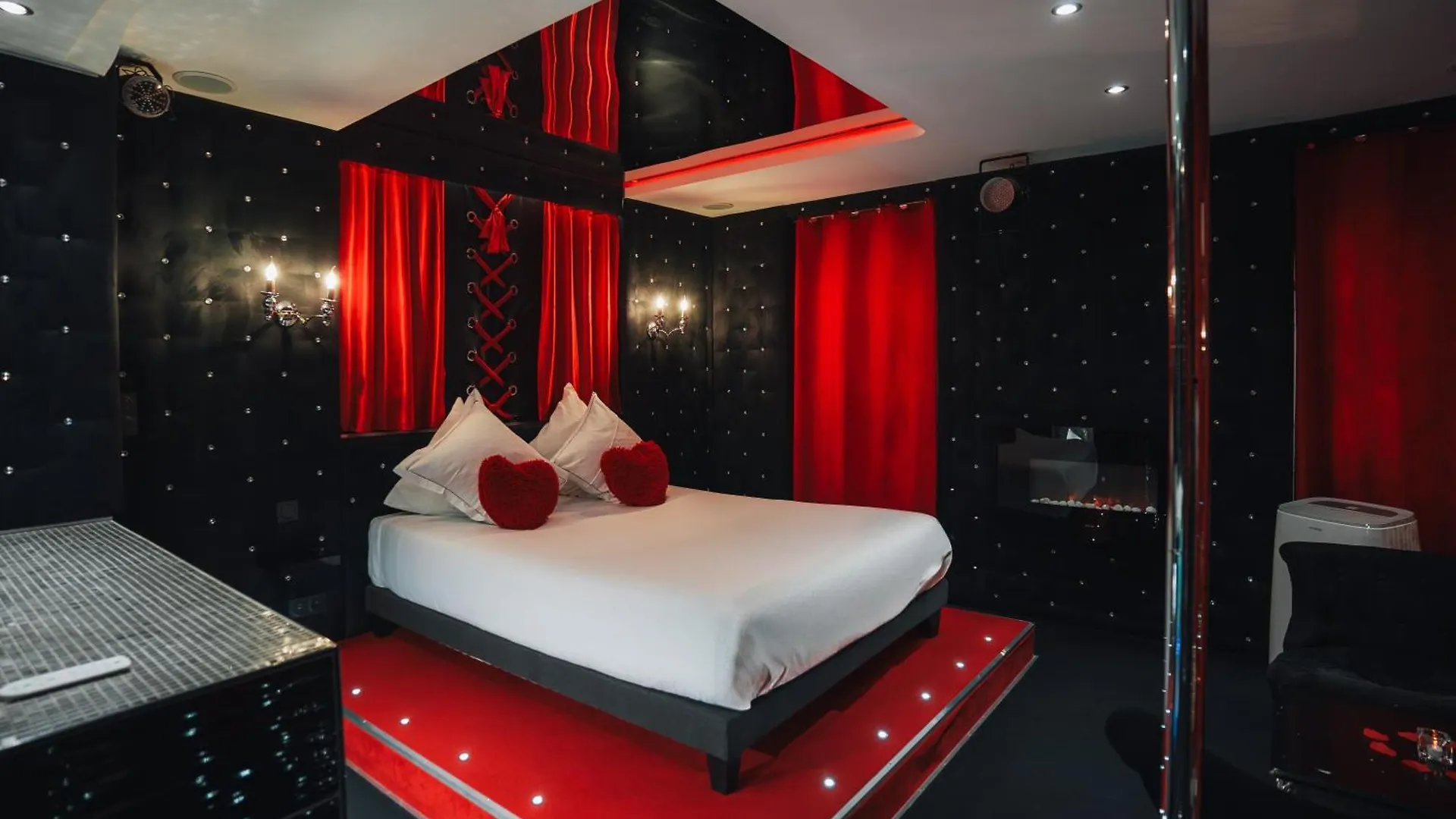 Le Cabaret Vip Spa Lyon Apartment