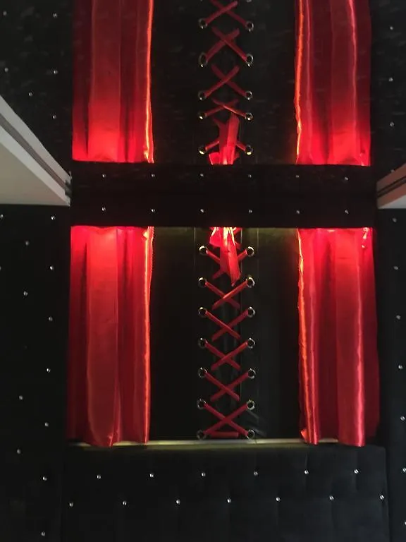 Appartement Le Cabaret Vip SPA Lyon France